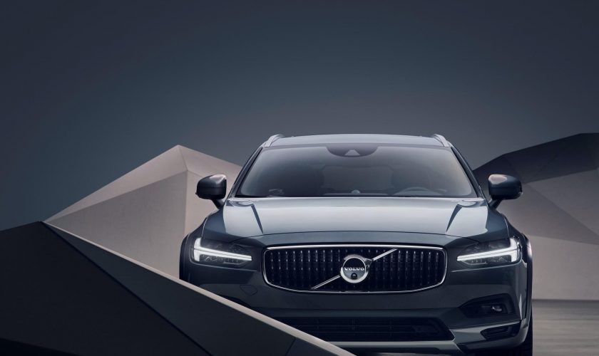 2021-Volvo-S90-Recharge-T8-1