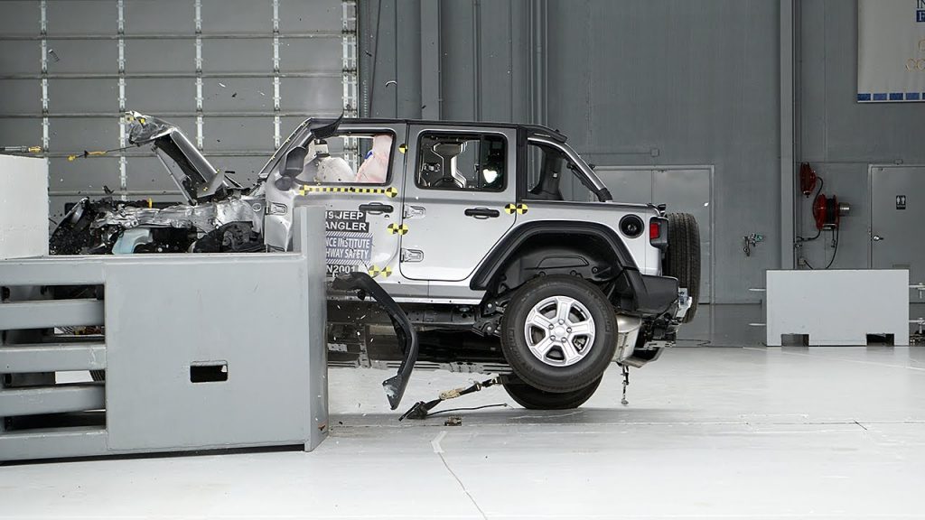 Jeep Wrangler rasturnat (1)