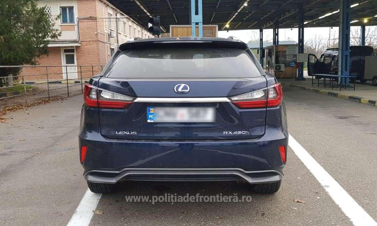 Un Lexus căutat în două state a fost găsit în Vaslui