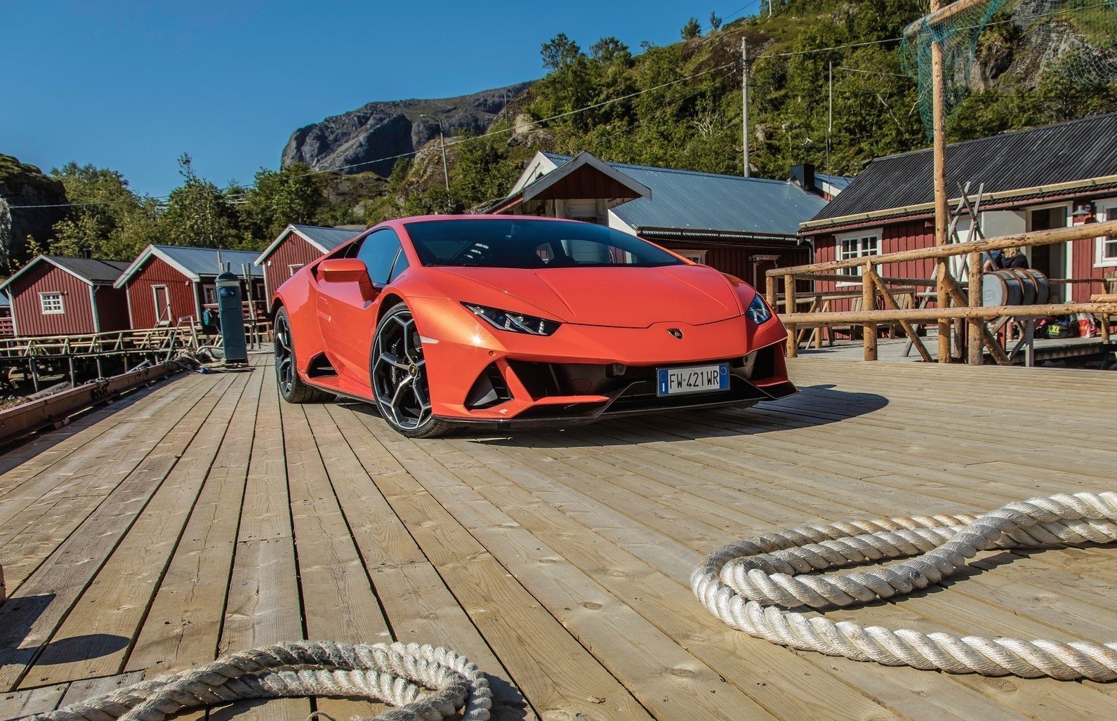 Lamborghini Huracan confiscat de poliție