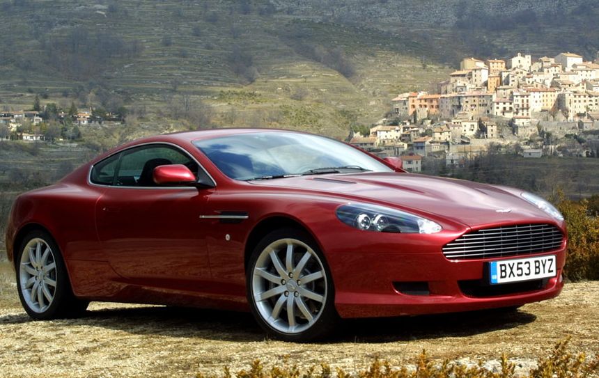 Aston Martin DB9 - rafinament englezesc la o maşină sport