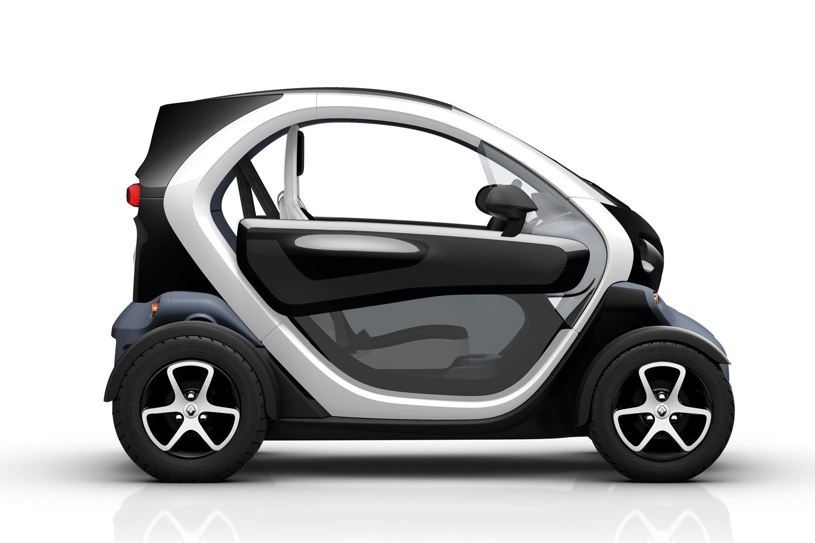 Renault Twizy intra in productia de serie la finalul lui 2011, pentru un pret de 6.900 euro