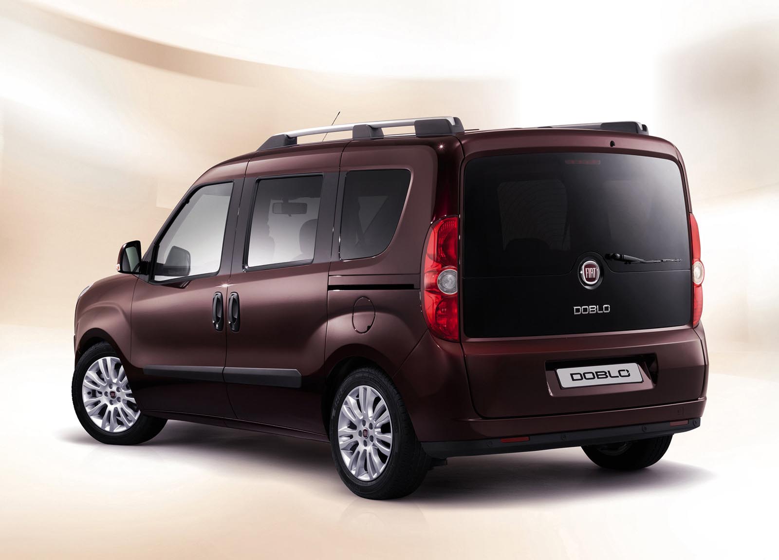 Noul Fiat Doblo - spate inedit