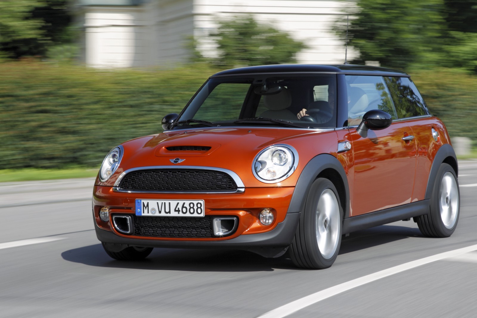 Noul Mini Cooper SD are un motor diesel de 2,0 litri, 143 CP şi 305 Nm