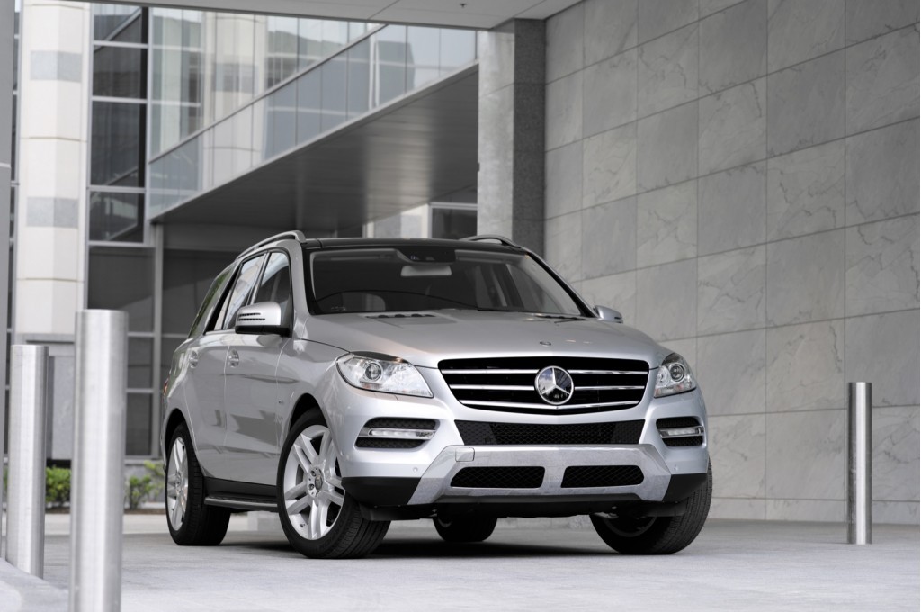 Cea de-a treia generatie Mercedes Benz ML mizeaza pe o evolutie subtila a stilului