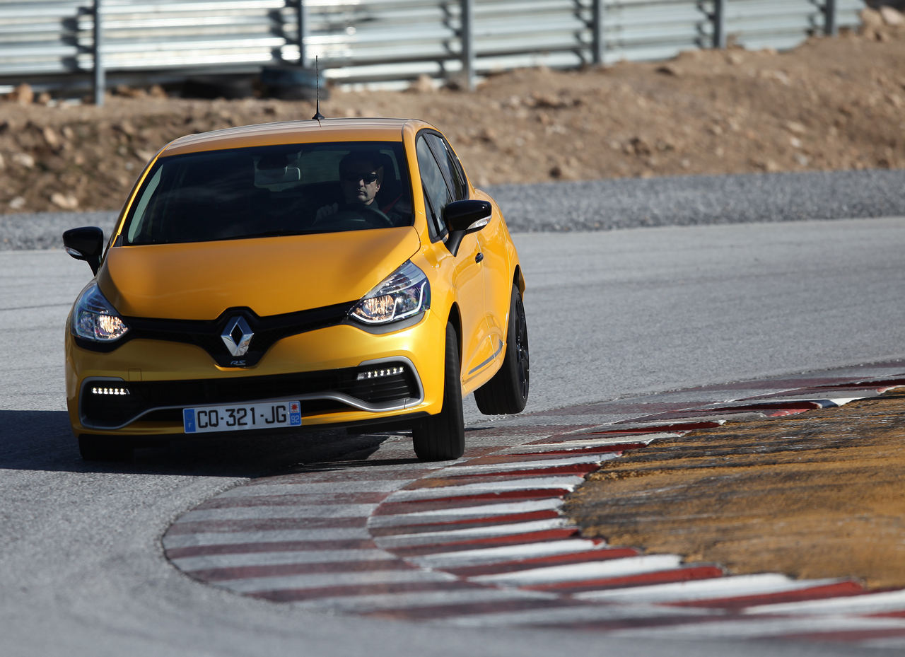 Renault Clio RS 4 pe circuit