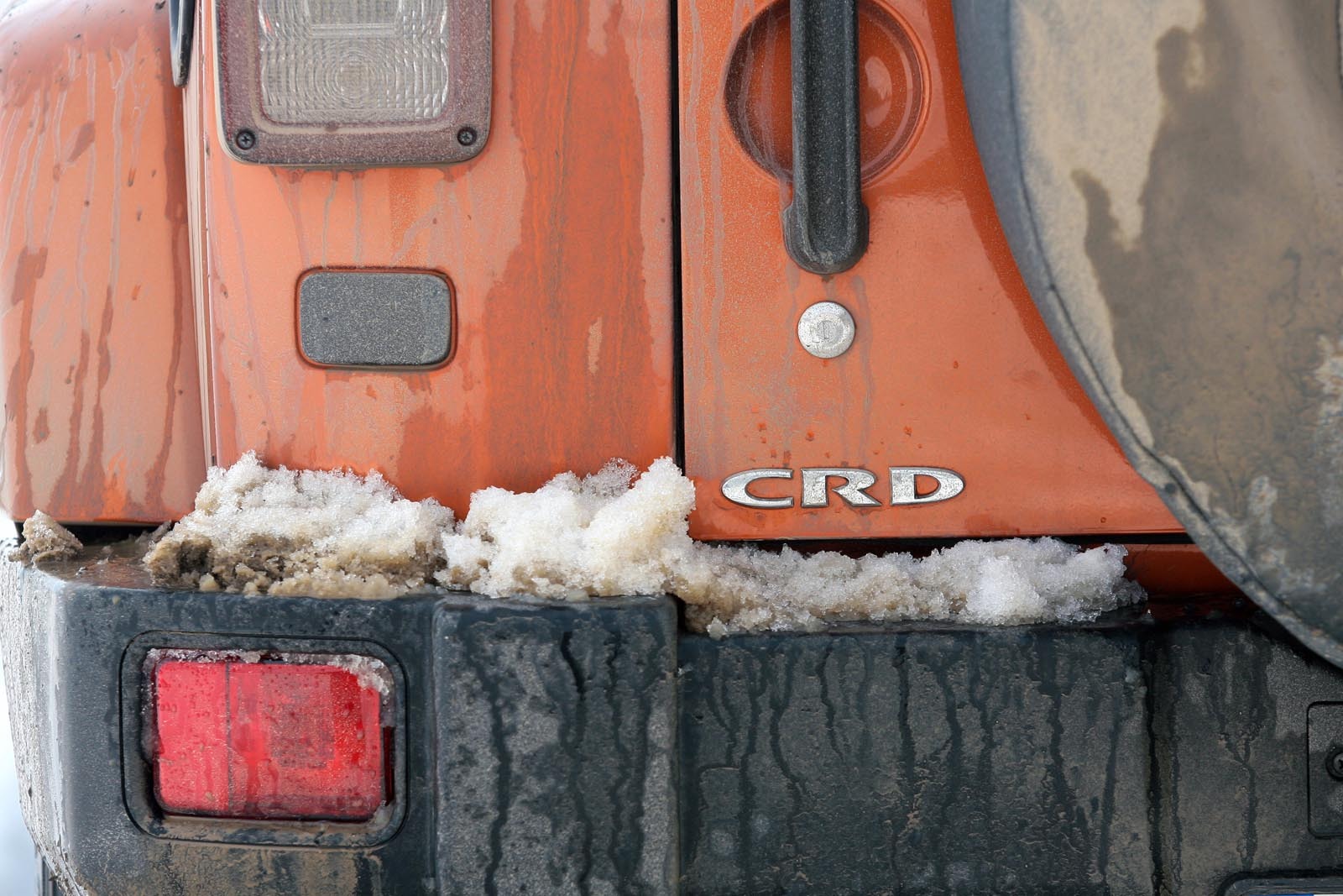 In Europa, Jeep Wrangler are un diesel de 2,8 litri, 200 CP si 410 Nm