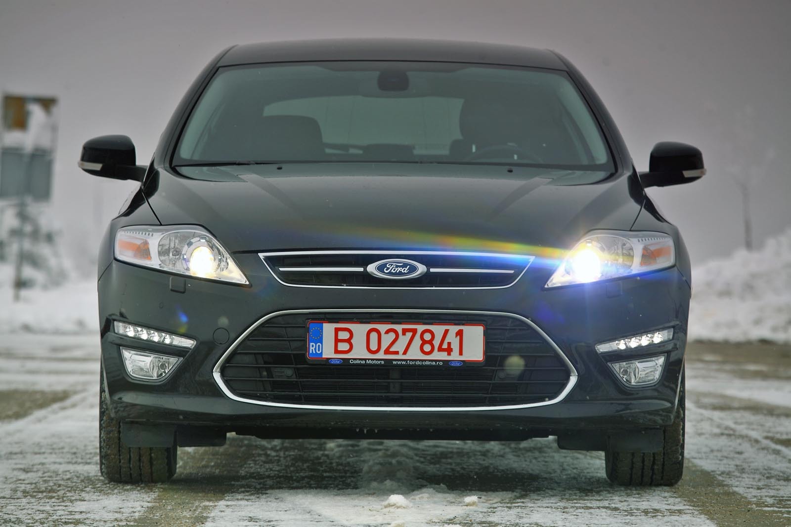 Motorul diesel de 163 CP de pe Ford Mondeo este oferit doar in echipare Titanium, pornind de la 27.450 euro