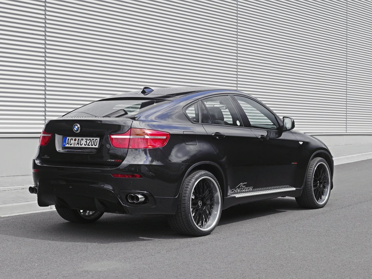 BMW X6 - oricum dar nu drăguţ