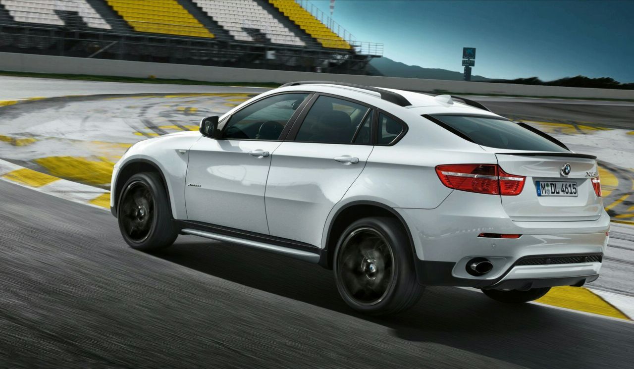 X6 xDrive 50i ajunge la 448 CP