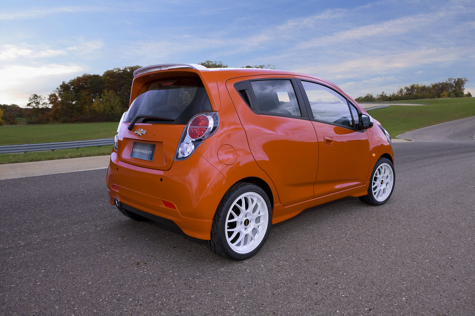 Chevrolet Spark Z-Spec a fost prezentat la SEMA 2010