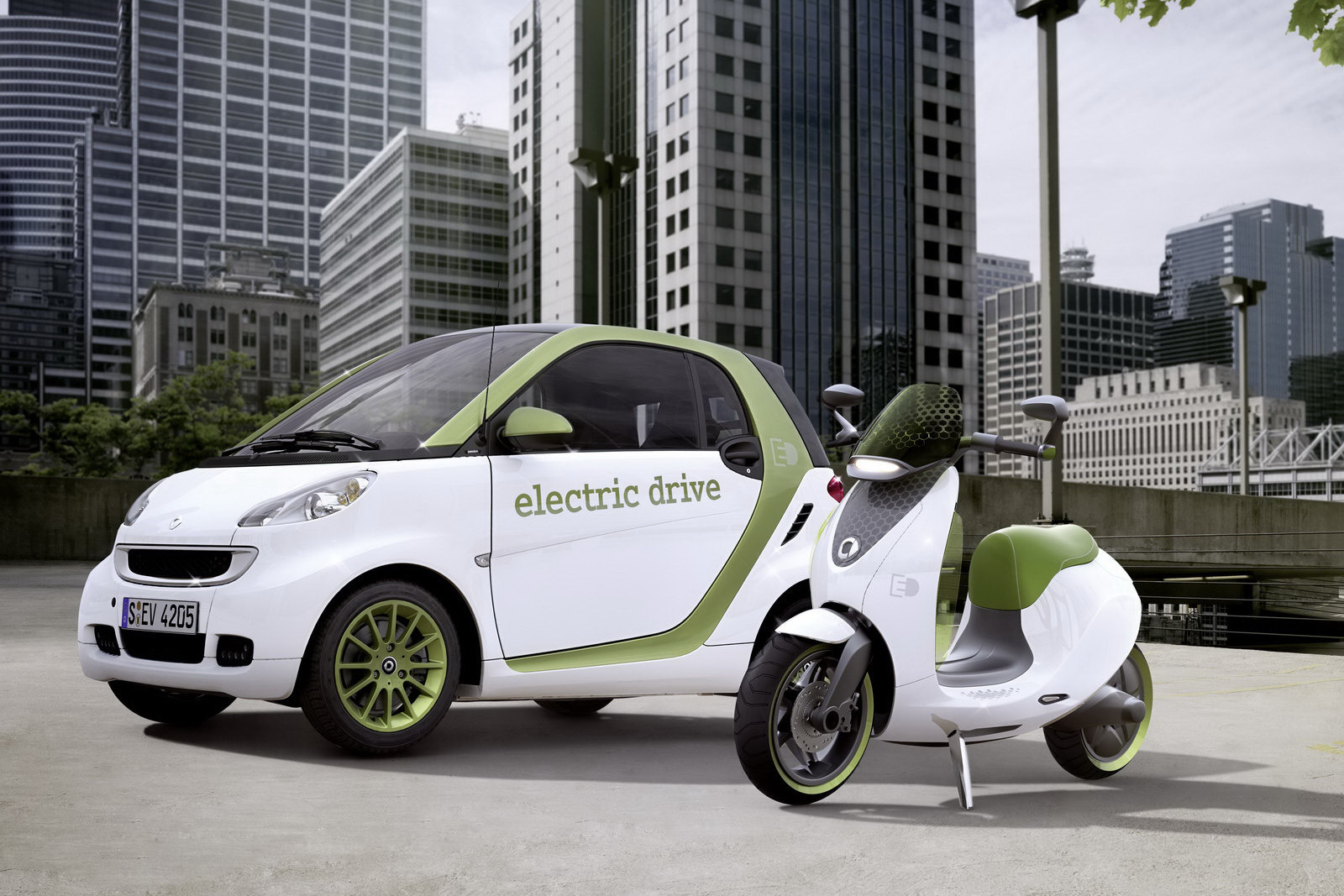 smart escooter utilizeaza aceeasi tehnologie constructiva a sasiului ca si smart fortwo